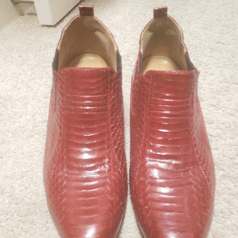 Mens shoes